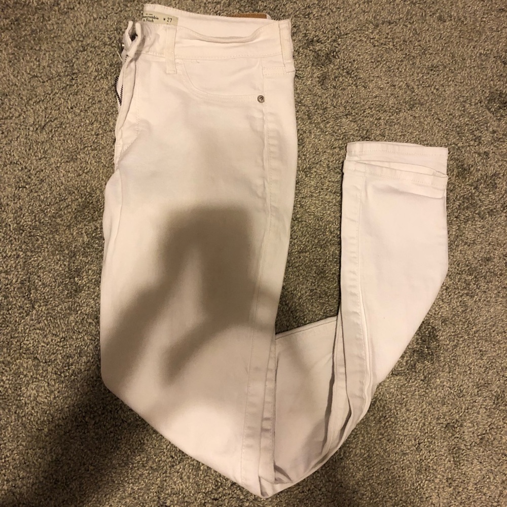 white skinny jeans